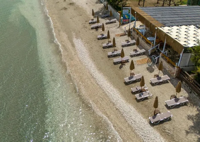 Niki\'S Beach House